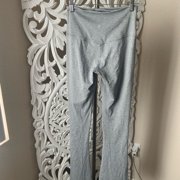Lululemon mini flare heather core gray size 6 - Picture 5 of 8